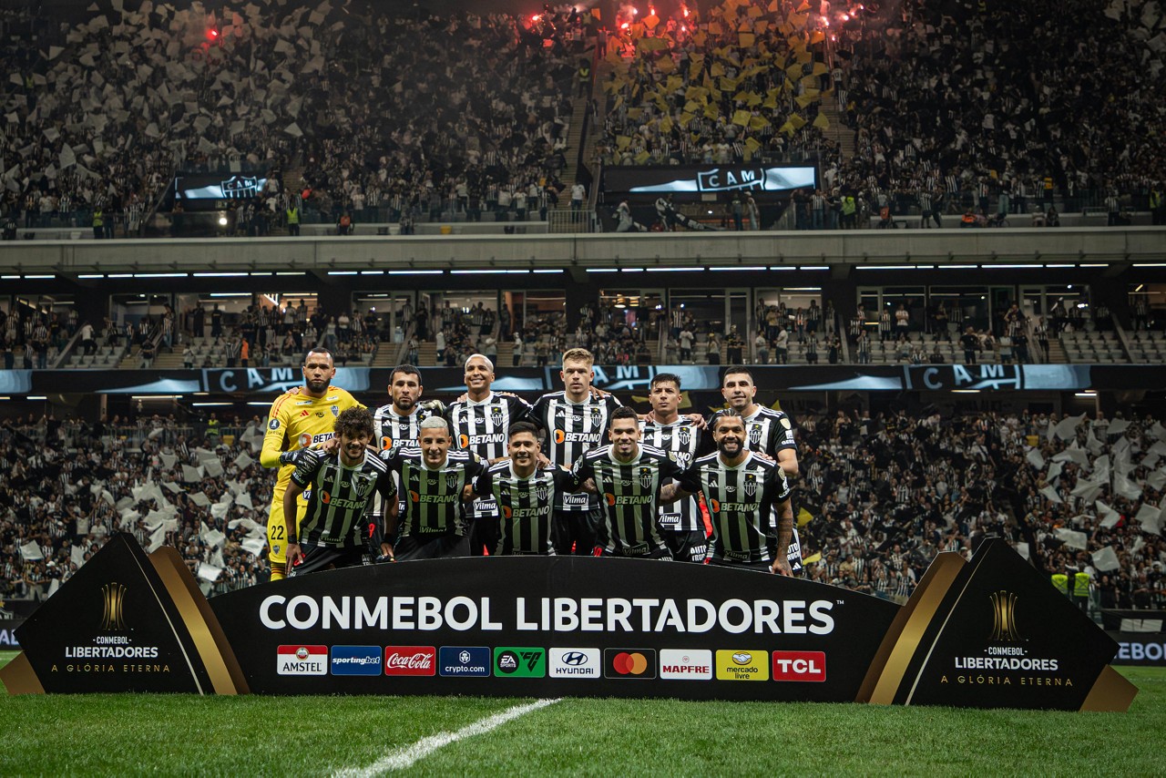 Time do Atlético posa para foto antes de duelo pela Libertadores 2024