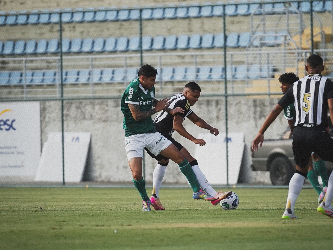 Atlético e Palmeiras no Sub-20