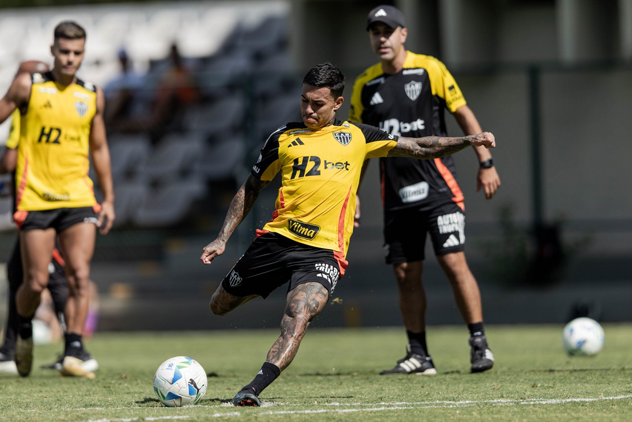 Dudu treina para estrear pelo Galo
