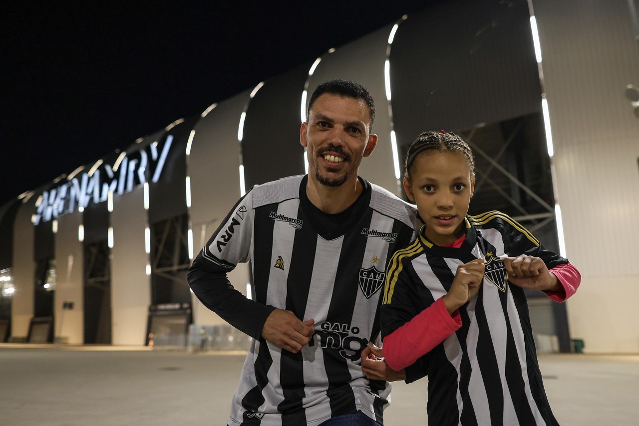 Jonathan Silva e filha Ana Vitória