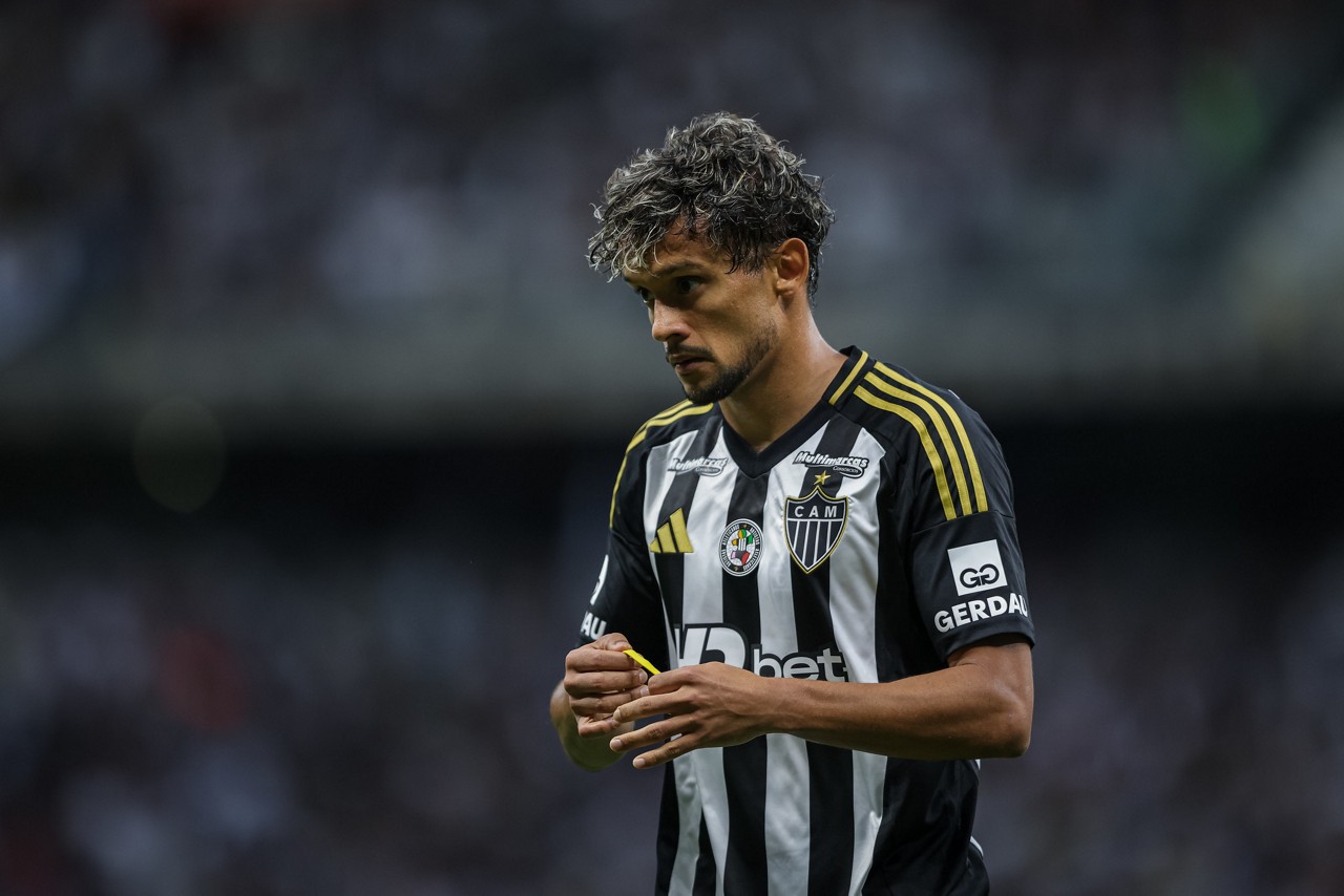 Gustavo Scarpa está novamente disponível para o Atlético