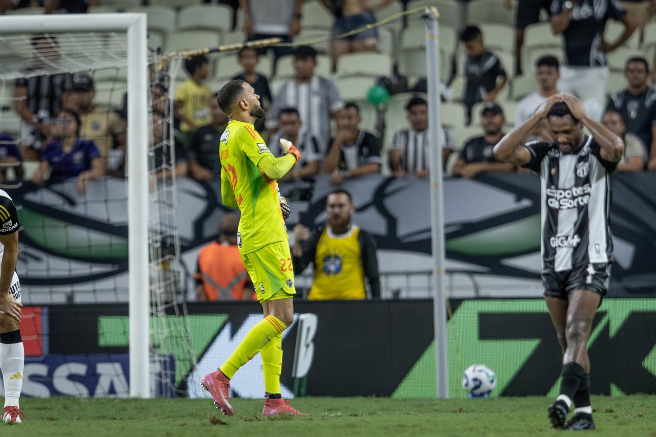 Everson não sofre gols há 3 jogos no Brasileirão