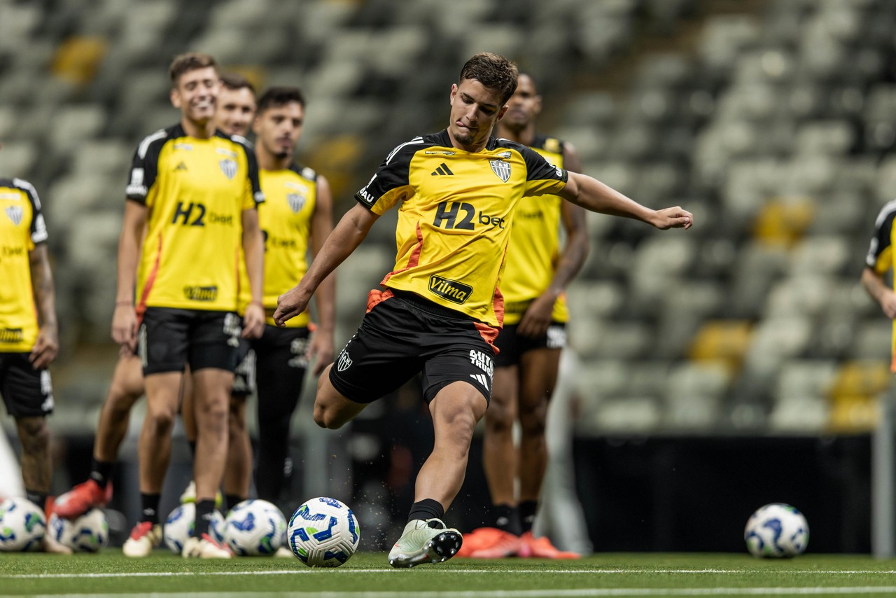Iseppe em ação em treino na Arena MRV