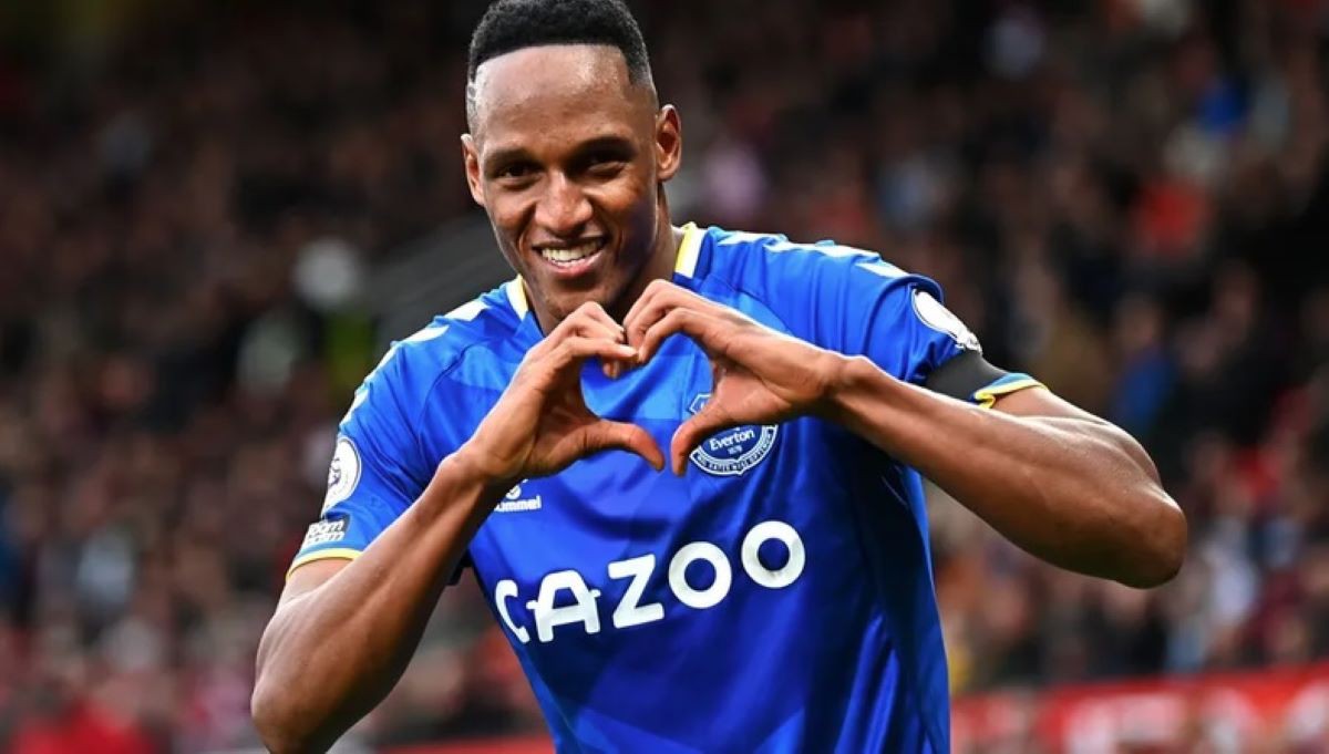 Zagueiro de 30 anos tem negociações avançadas para defender o Atlético no meio do ano