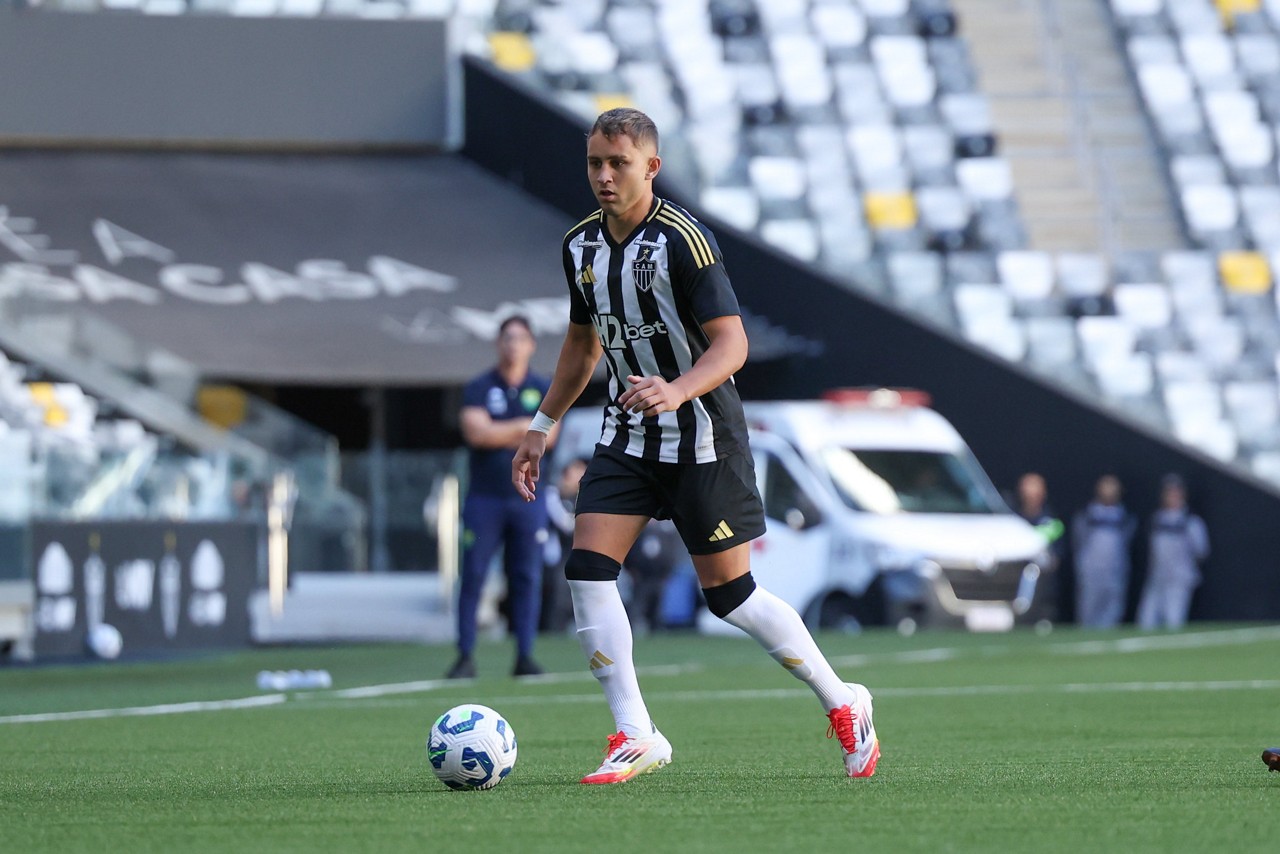 Atlético e Red Bull Bragantino se enfrentam pelo Brasileiro Sub-20