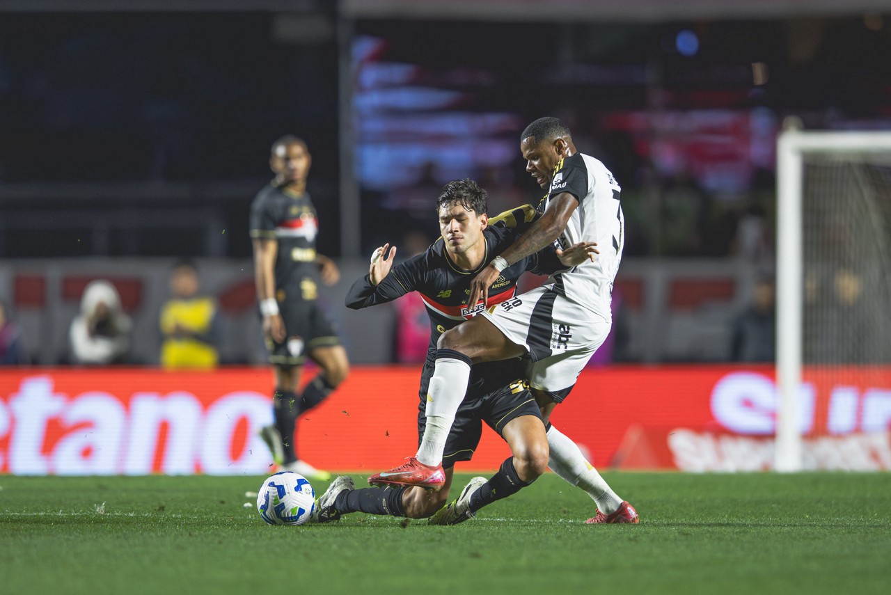 Atlético e São Paulo no Morumbis