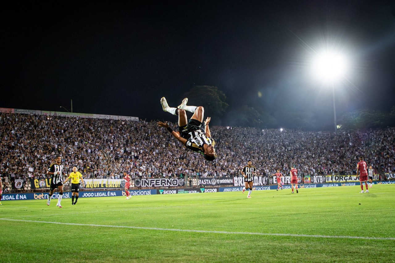 Rony fez o primeiro gol da partida