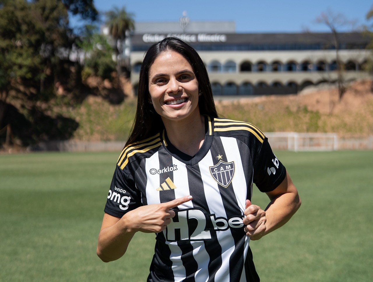 Isa Freitas, reforço das Vingadoras