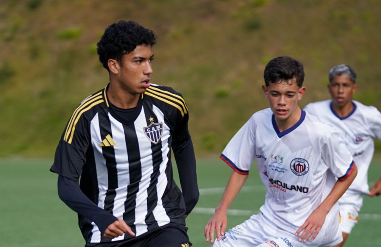 Meninos do sub-15 empataram
