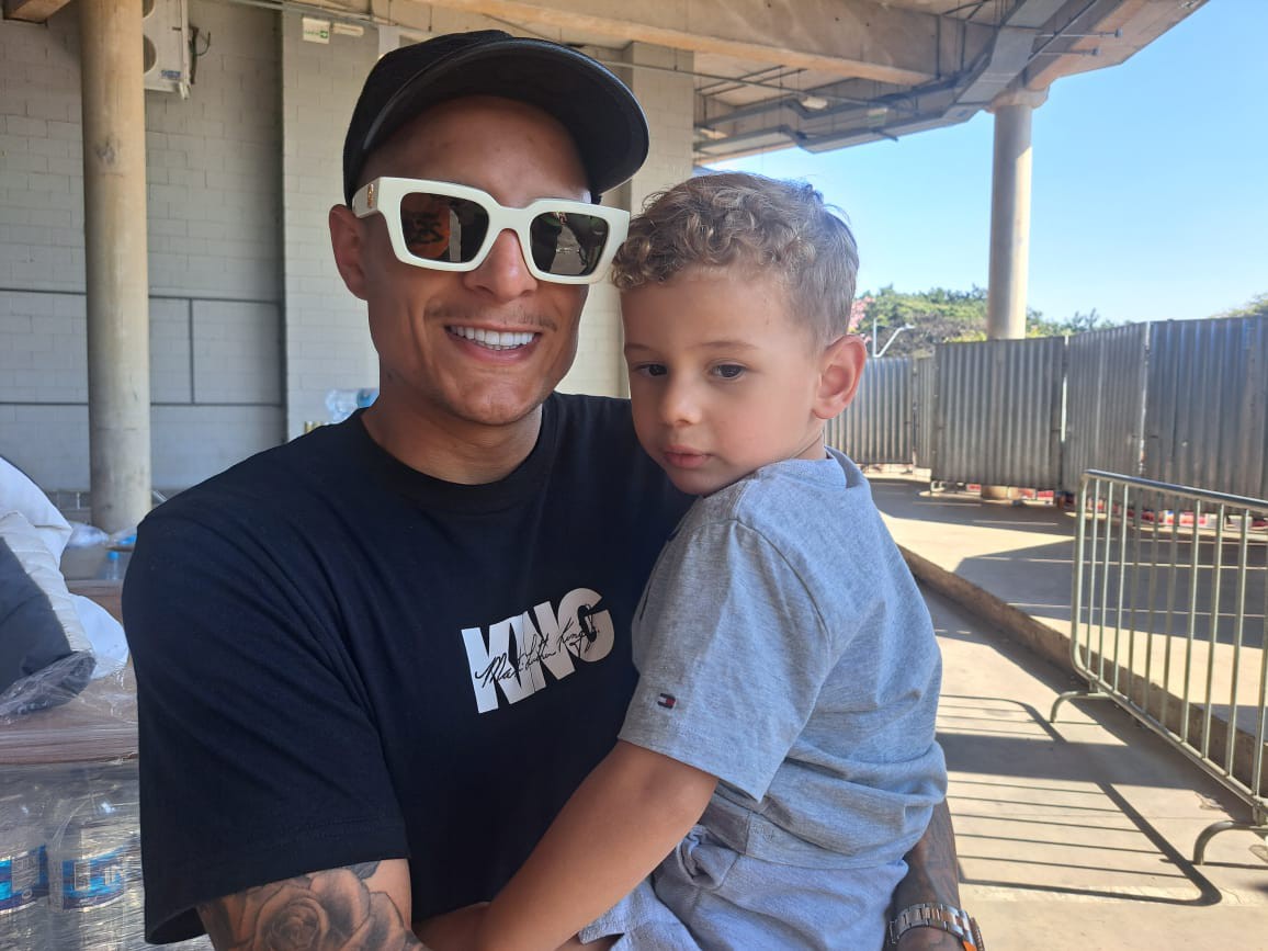 Guilherme Arana e o filho na Stock Car