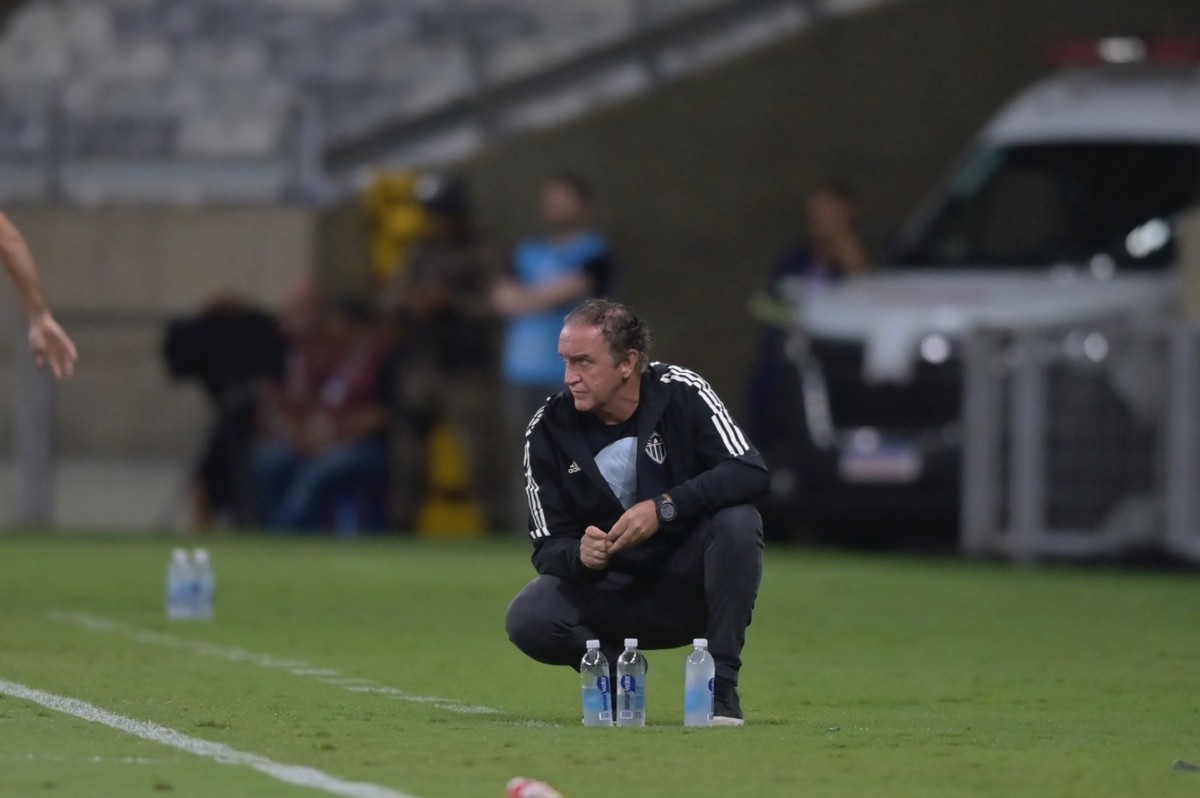 Cuca aprovou vitória do Atlético por 4 a 0