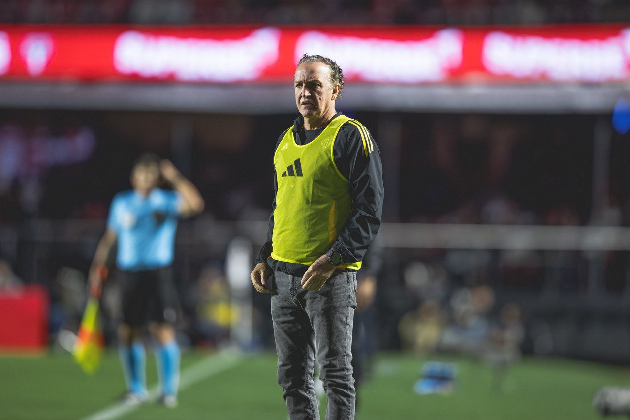 Cuca em Atlético x São Paulo no Morumbis