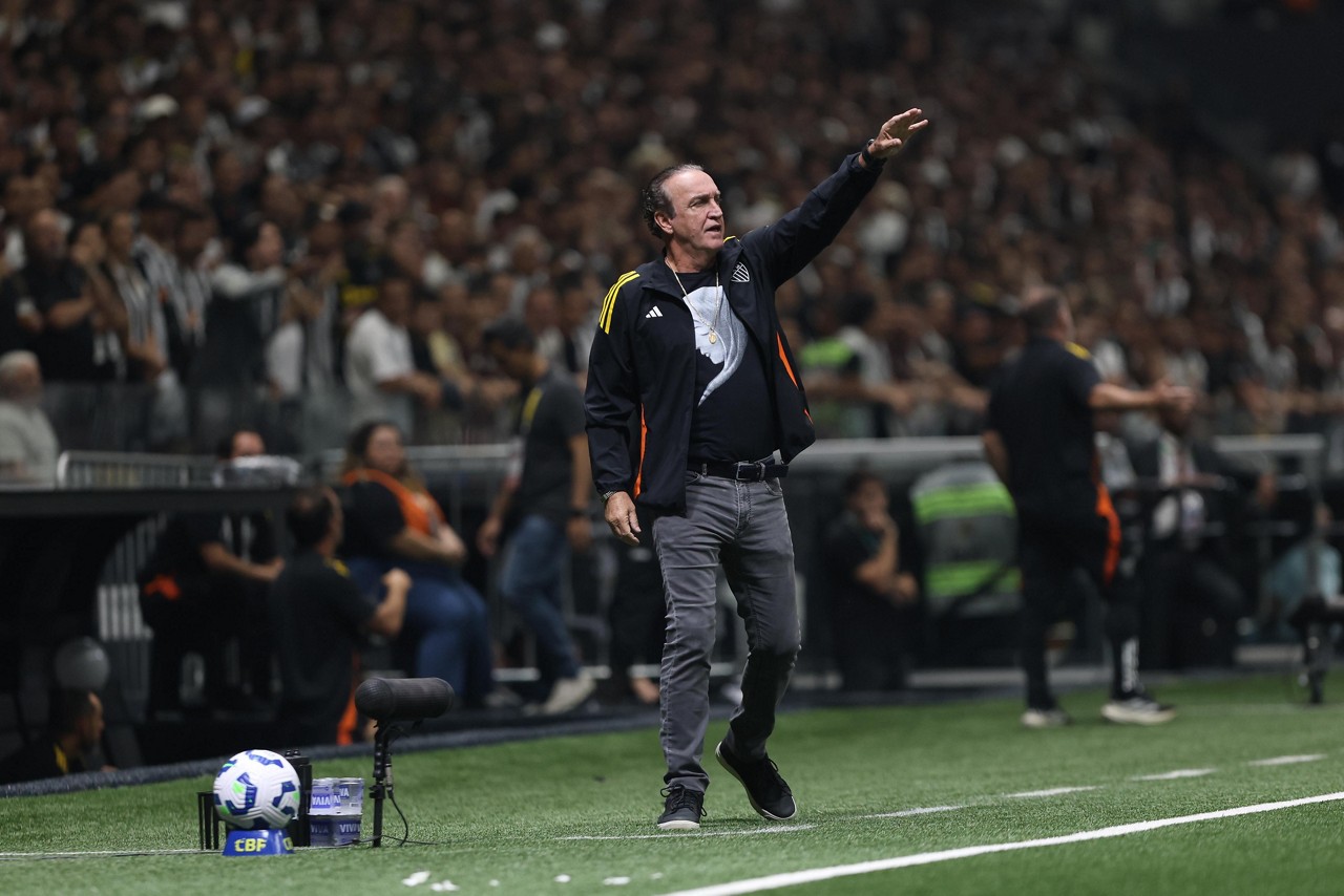 Cuca, treinador do Galo