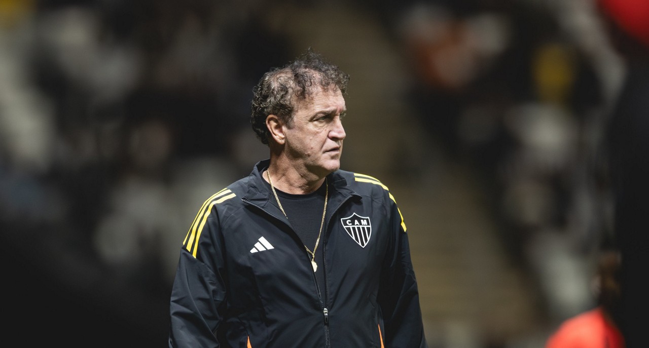 Cuca durante a partida contra o Bragantino, neste domingo 