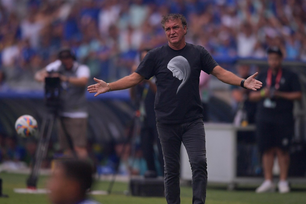 Cuca disse que conversou com jogador e não viu problemas no lance