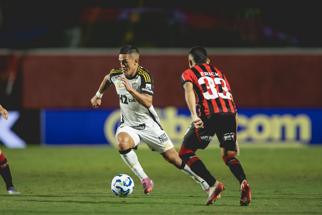 Cuello em ação contra o Vitória