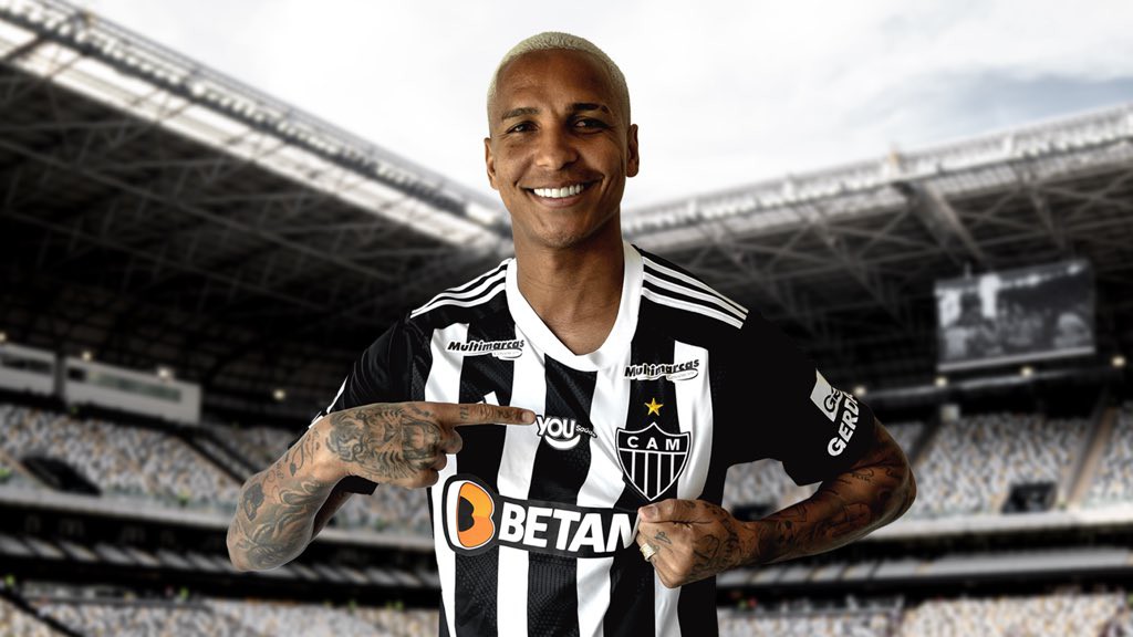 Deyverson foi oficializado no Galo nesta quarta-feira (7/8)