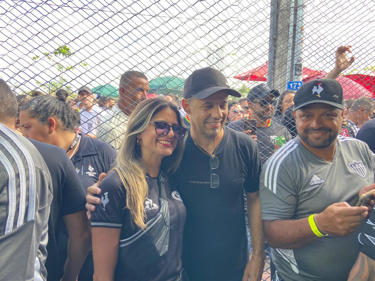 Euller recebe carinho de torcedores do Atlético no Território do Galo 