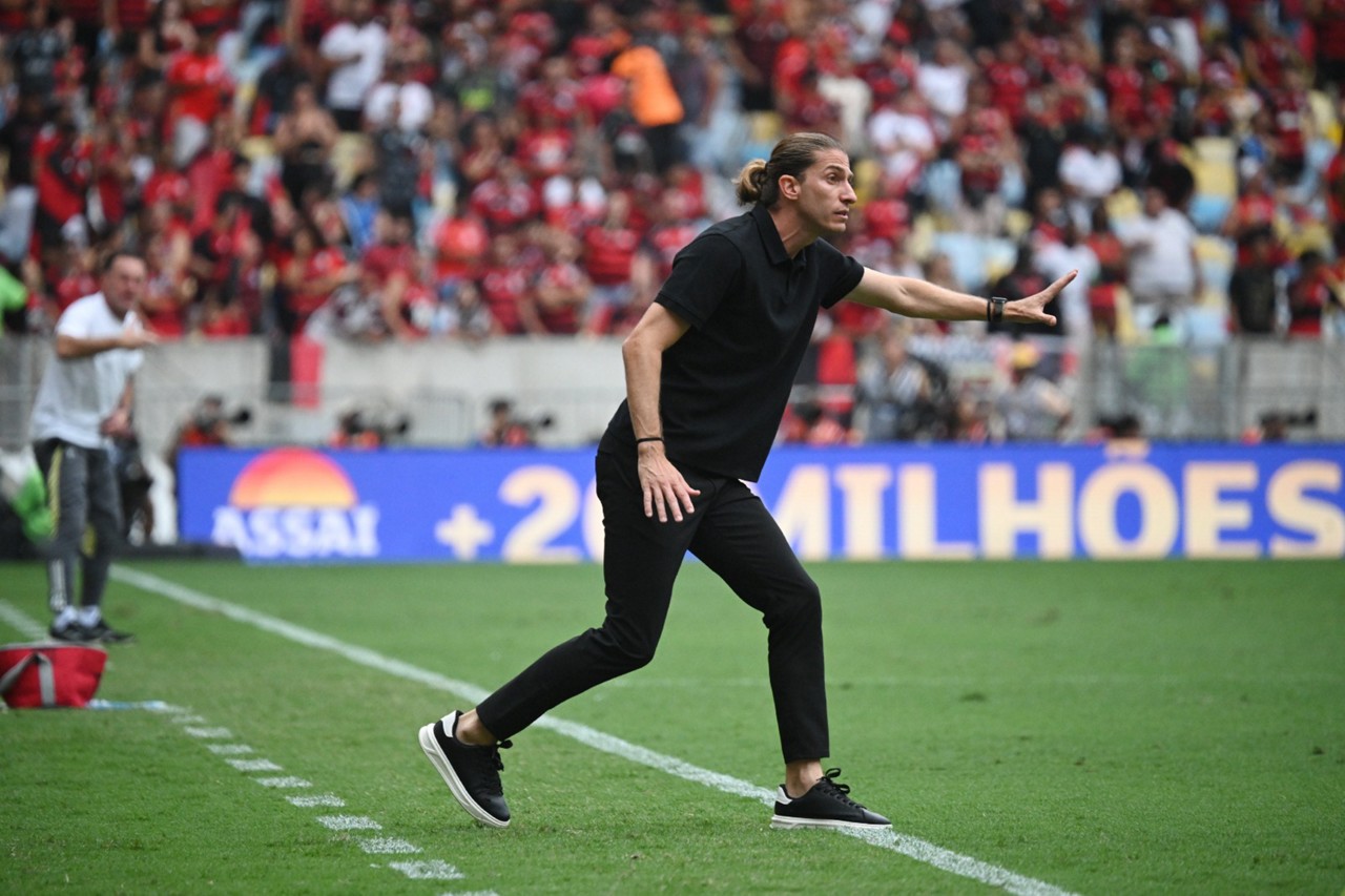 Campeão da Copa do Brasil em 2022 como jogador, Filipe Luís busca primeiro título como treinador em time profissional