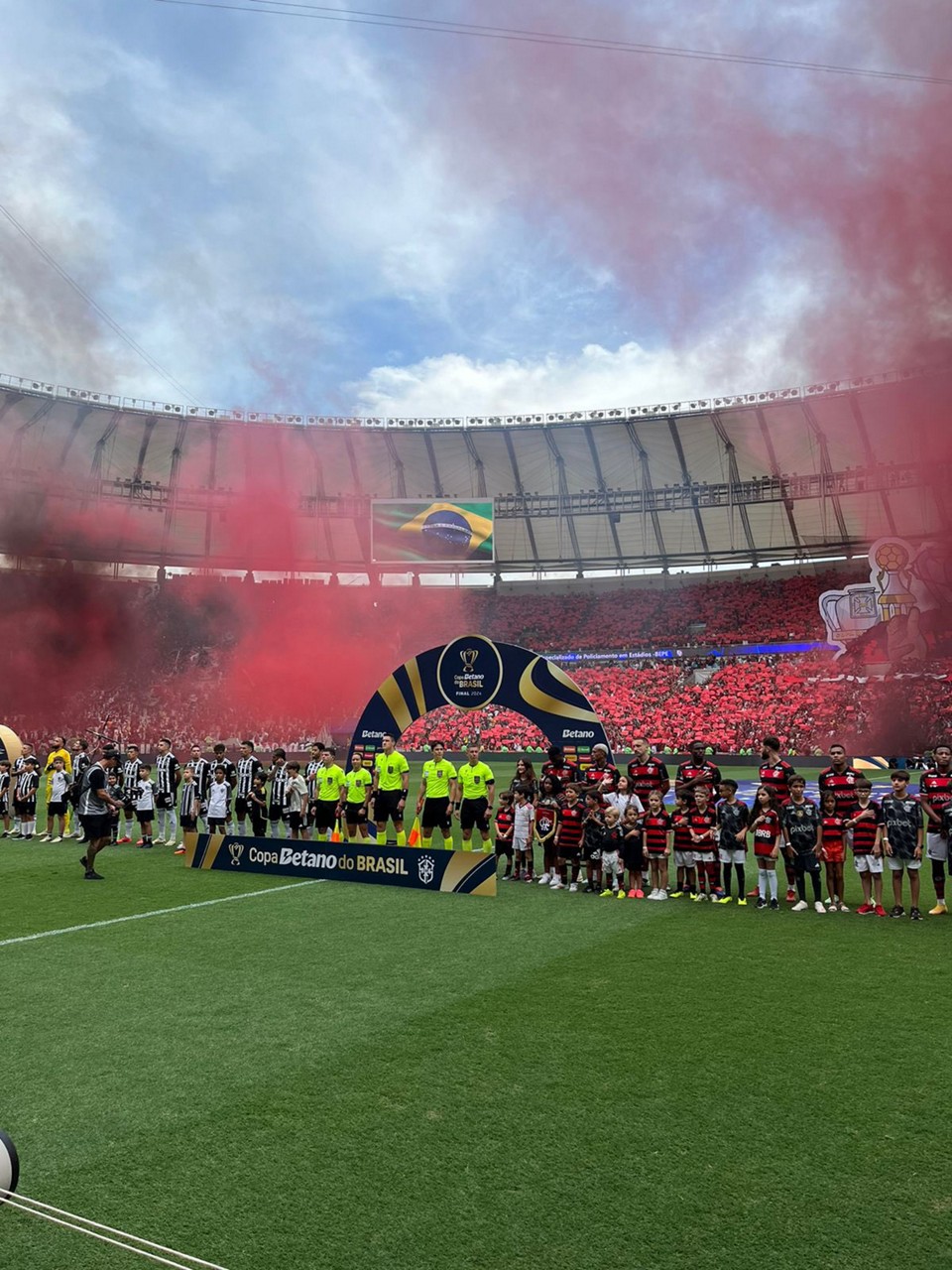 Flamengo e Atlético voltam a medir forças após decidirem o título da Copa do Brasil