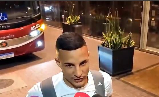 Guilherme Arana na chegada do hotel no Rio de Janeiro