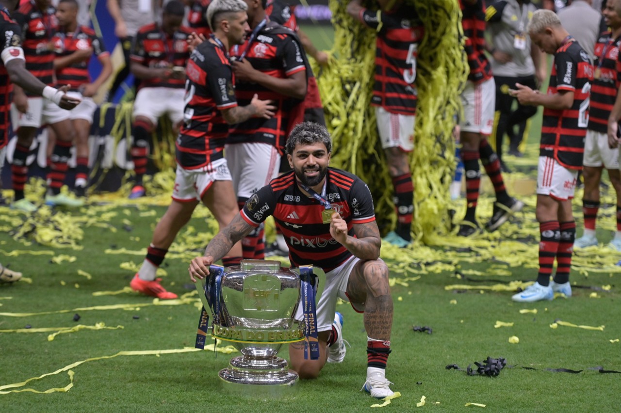 Gabigol chegou a 13 títulos com a camisa do Flamengo