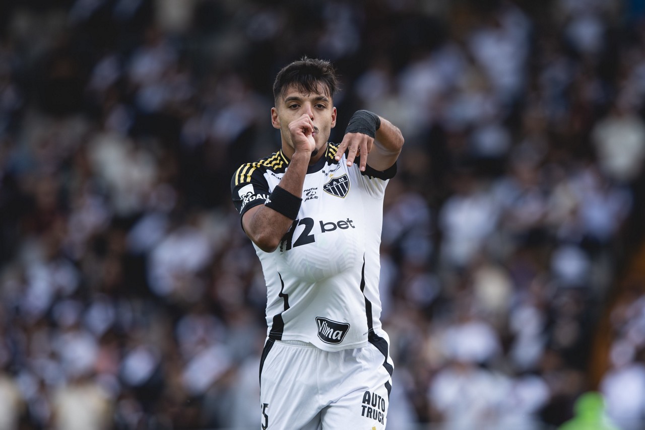 Contra o Vasco, Gabriel Menino dedicou seu gol à Maria Liz que nasceu nessa terça-feira (2/9)