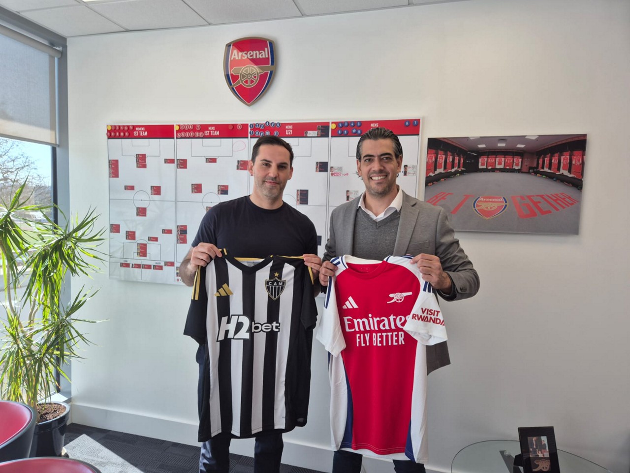 Paulo Bracks em visita ao Centro de Treinamento do Arsenal