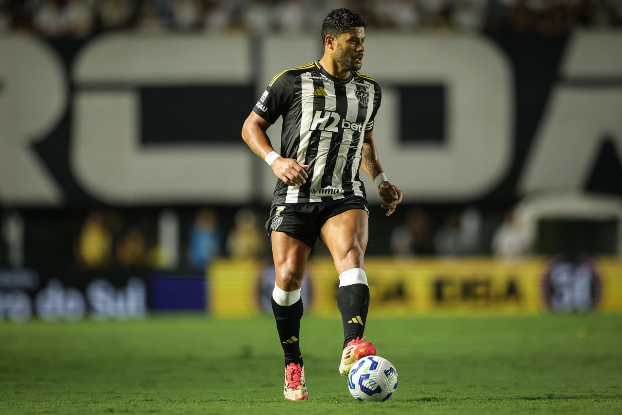 Atacante foi substituído durante o segundo tempo da partida