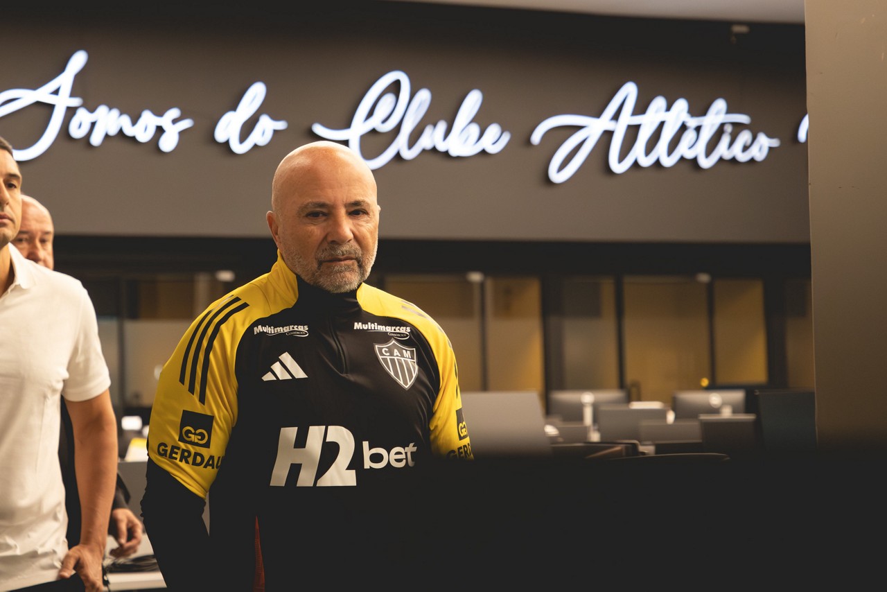Sampaoli visitou a sede do Atlético na Arena MRV