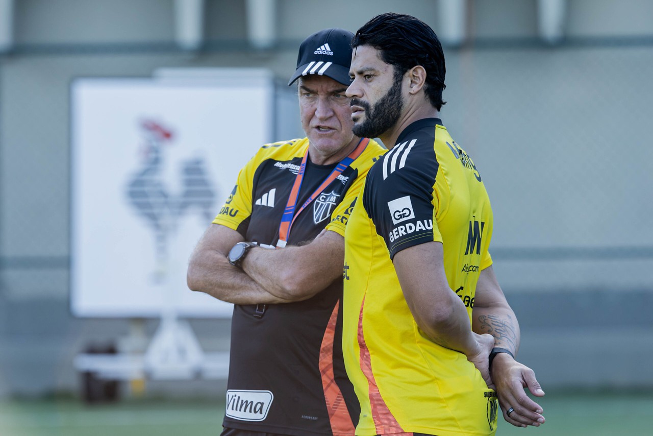 O atacante Hulk participou de uma parte das atividades desta sexta-feira (7/3) na Cidade do Galo