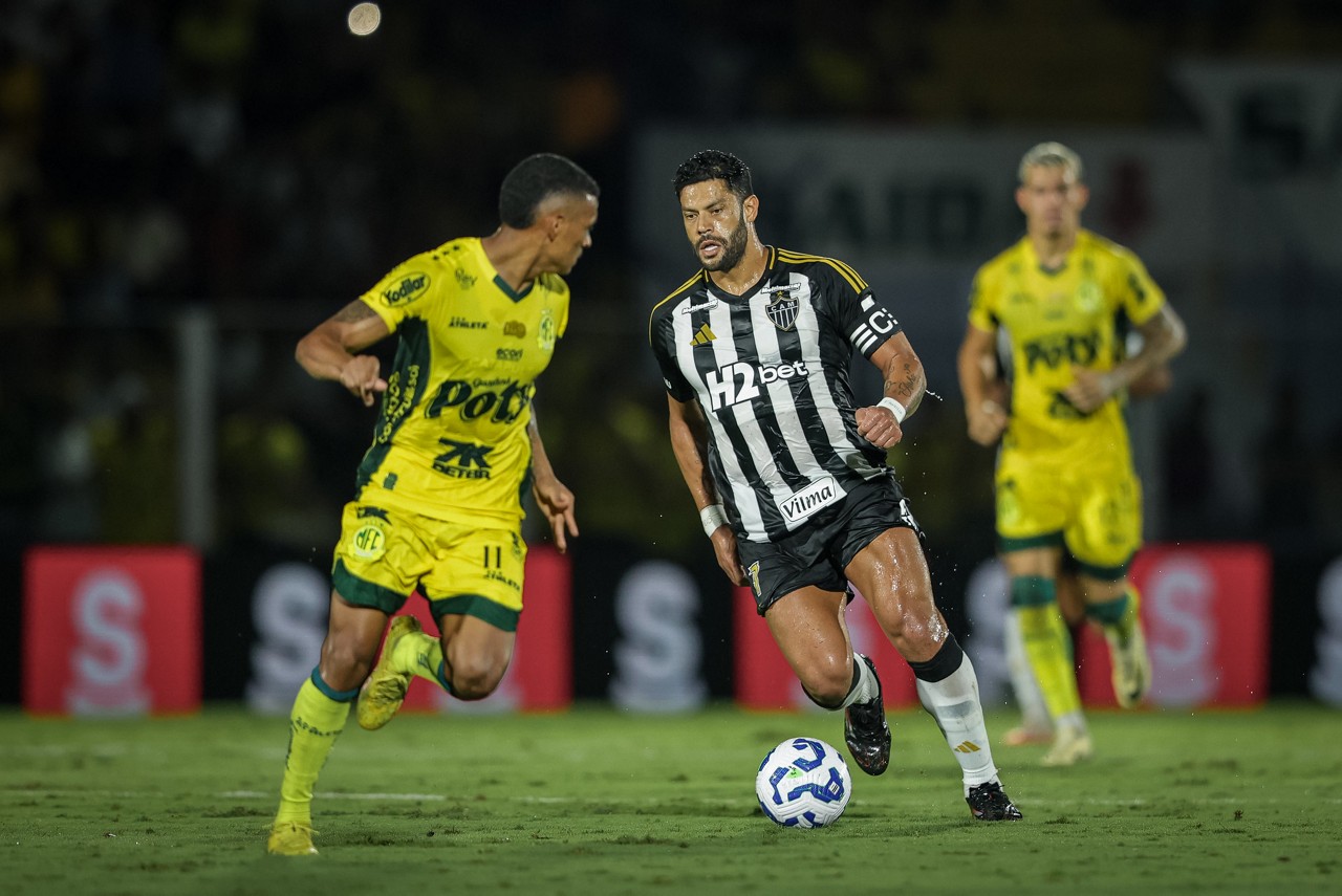 Atacante ficou na bronca com a arbitragem
