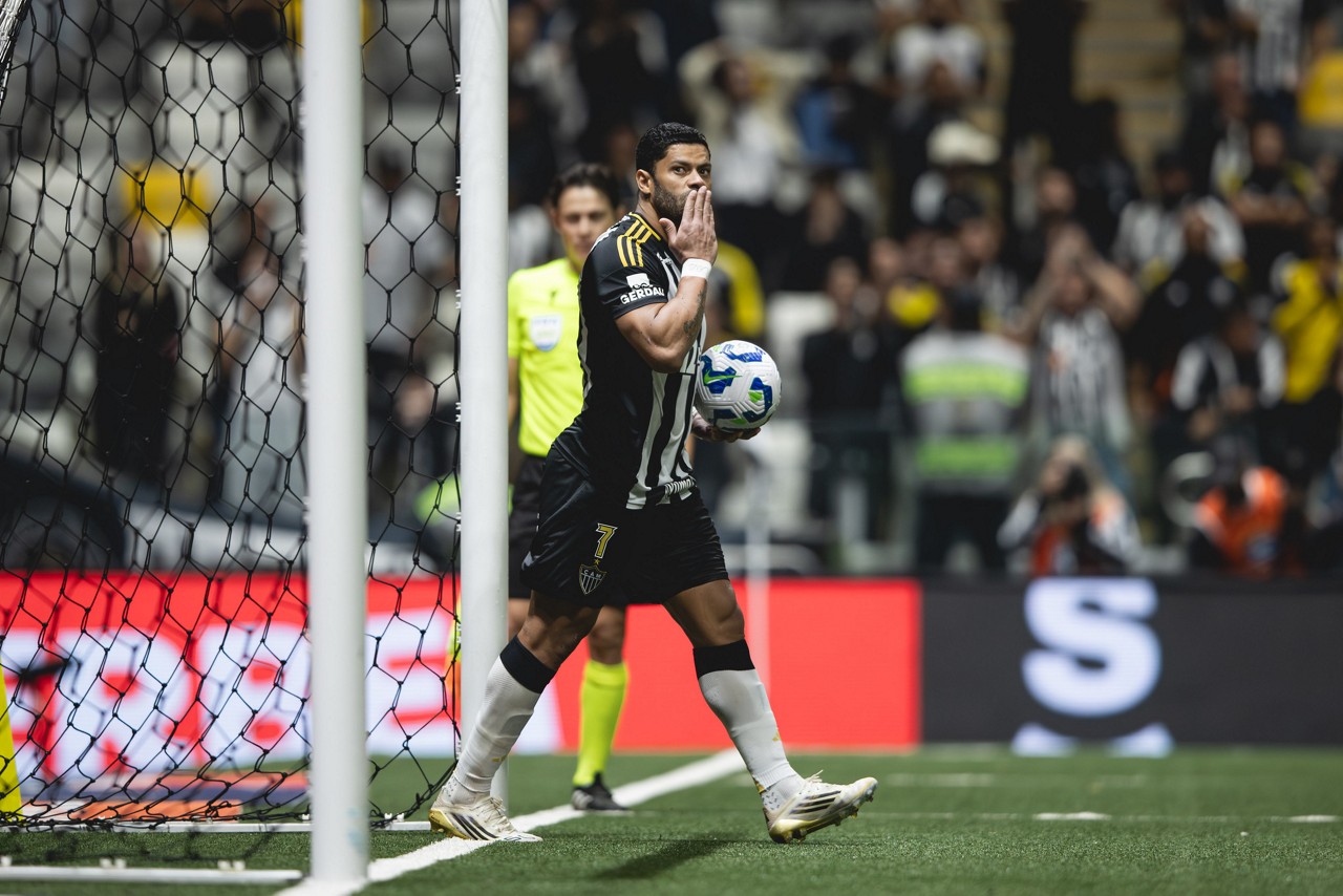 Hulk deixou o seu na disputa de pênaltis
