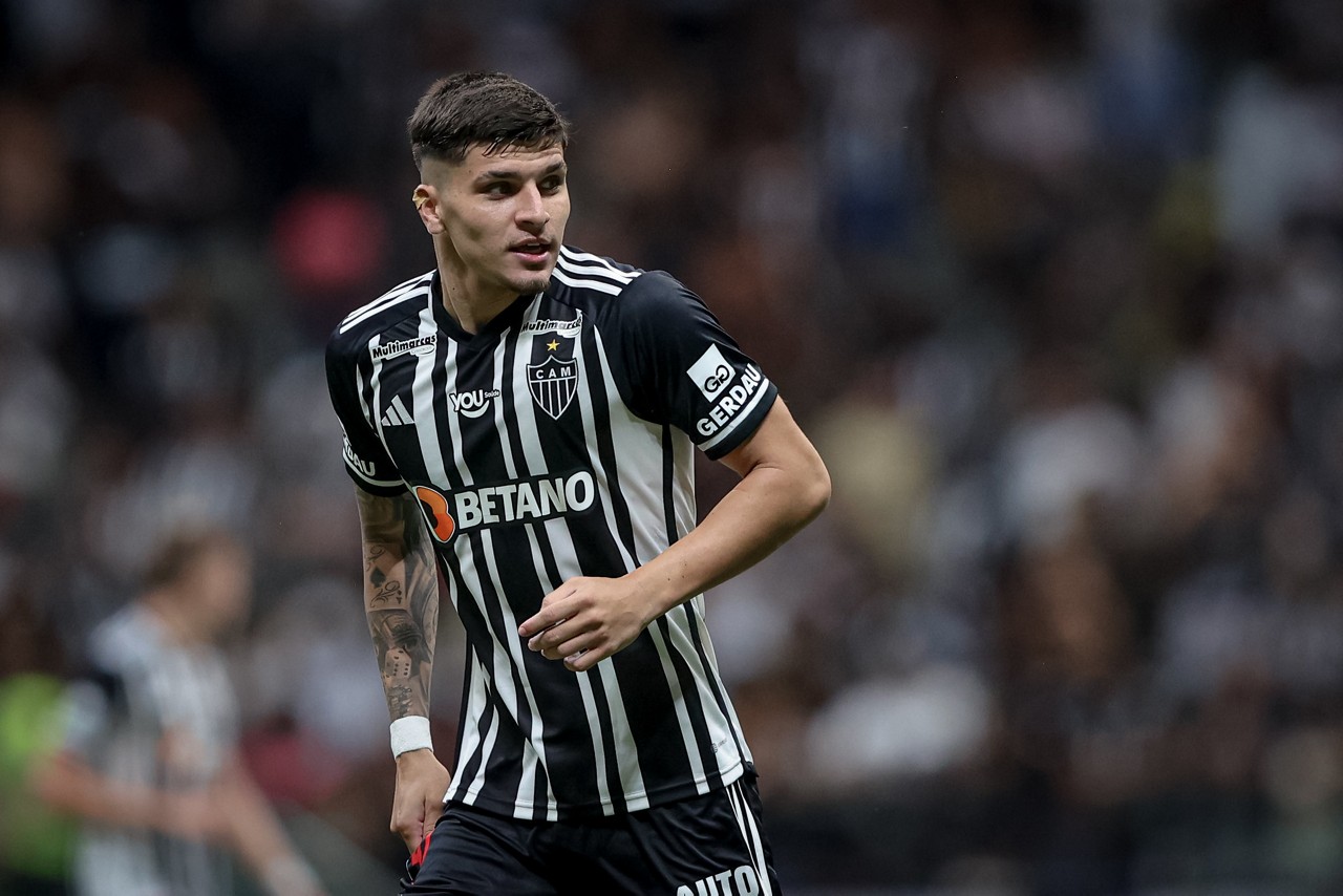 Isaac em ação pelo Galo