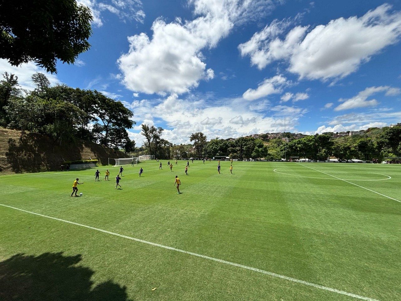 Galo fez jogo treino com sub-20 do Coimbra neste sábado (22)
