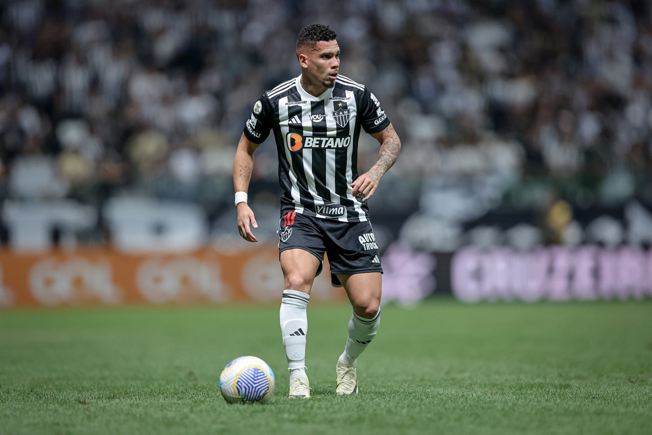 Paulinho, atacante do Atlético, em jogo contra o Cuiabá na Arena MRV