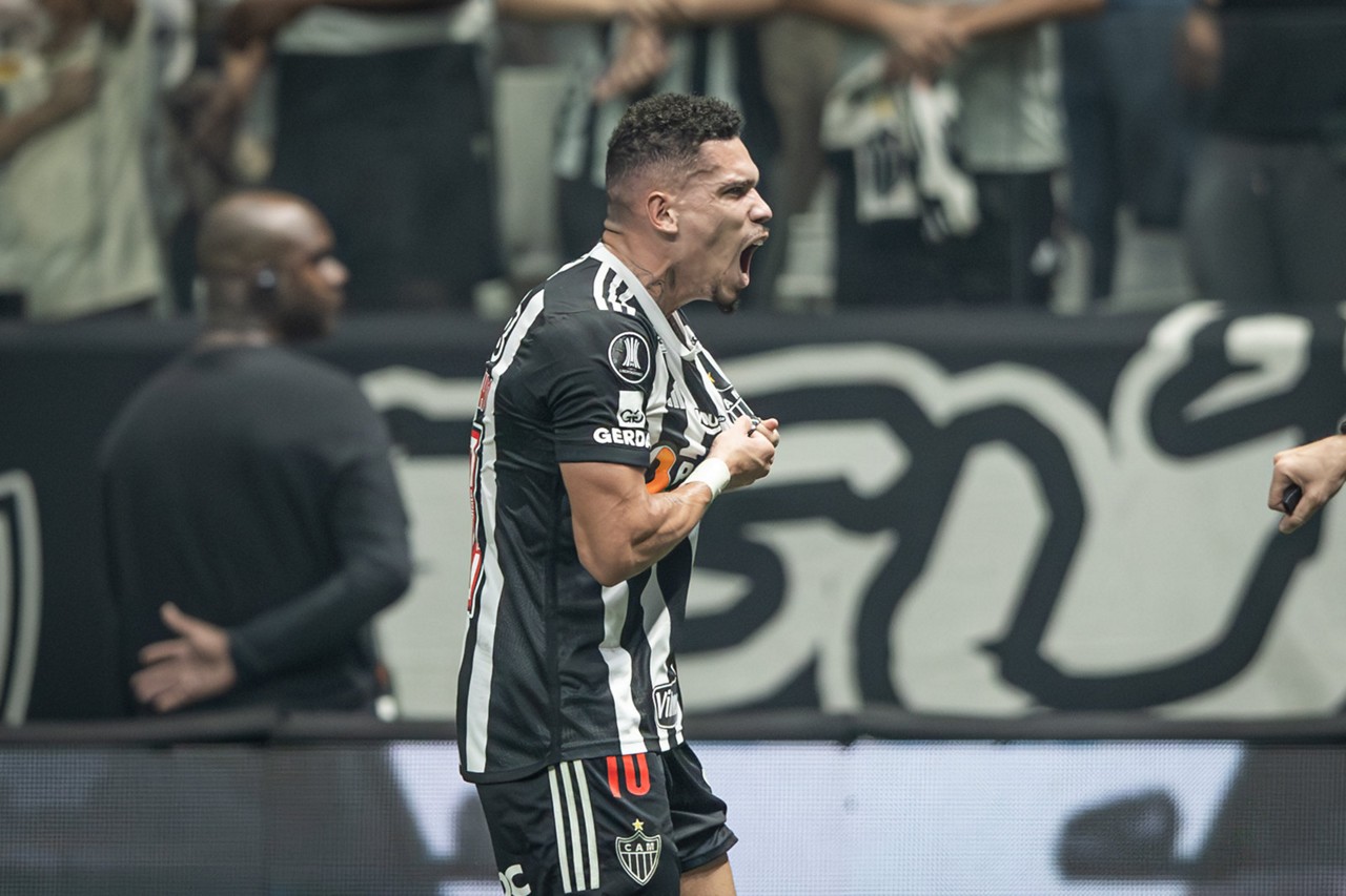 Paulinho marcou um dos gols da vitória do Atlético na Arena MRV diante do River Plate