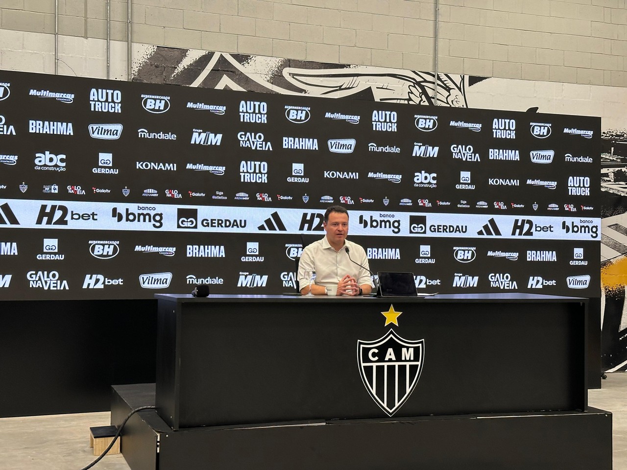 Rafael Menin, um dos principais gestores da SAF do Atlético, e coletiva de imprensa