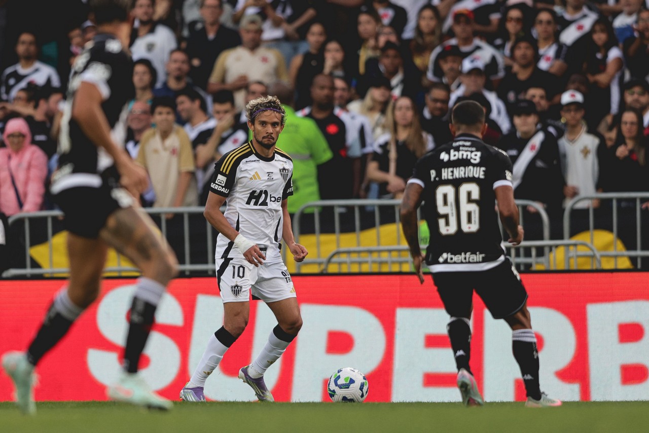 Scarpa em ação pelo Galo contra o Vasco