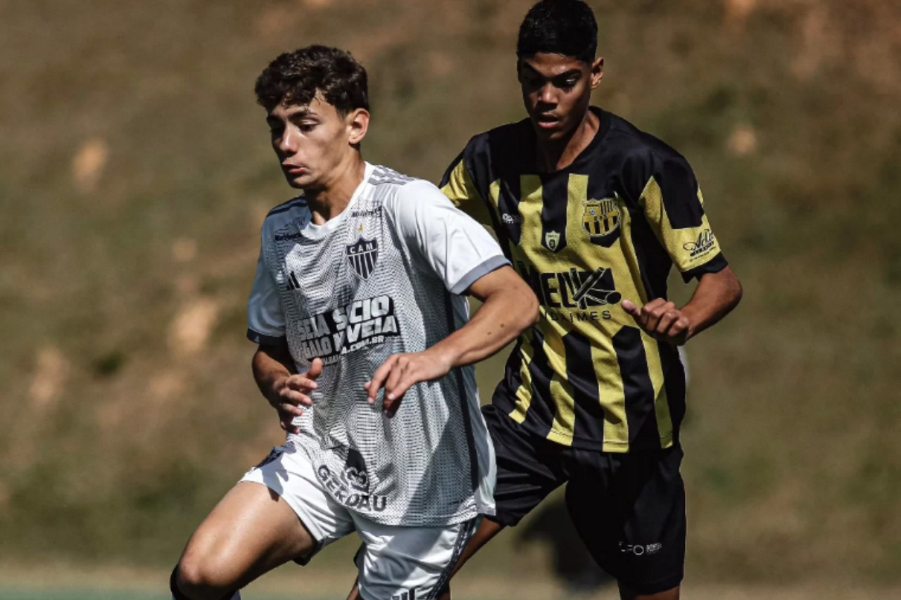 Show da base! Sub-15 do Atlético goleia o Serranense por 4 a 0 e encosta no líder