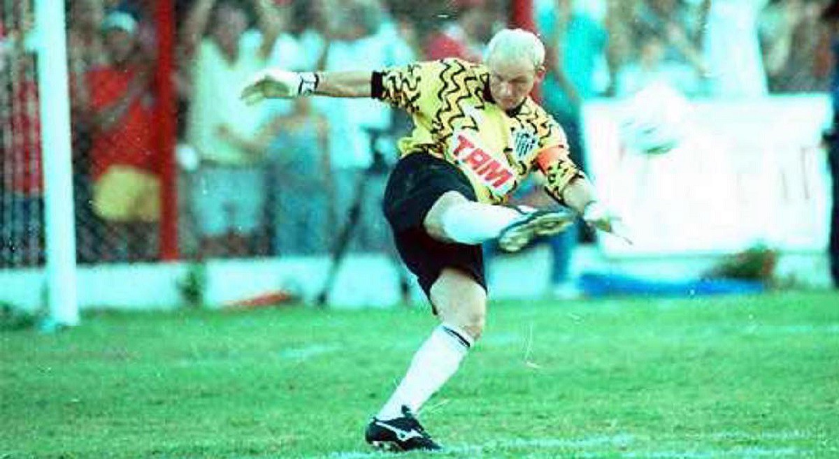 Taffarel é o quarto goleiro que mais atuou pelo Galo