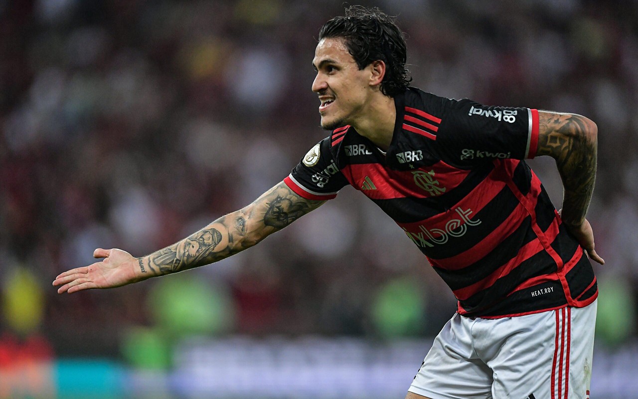 Pedro comemora gol contra o Cruzeiro (Thiago Ribeiro/AGIF)