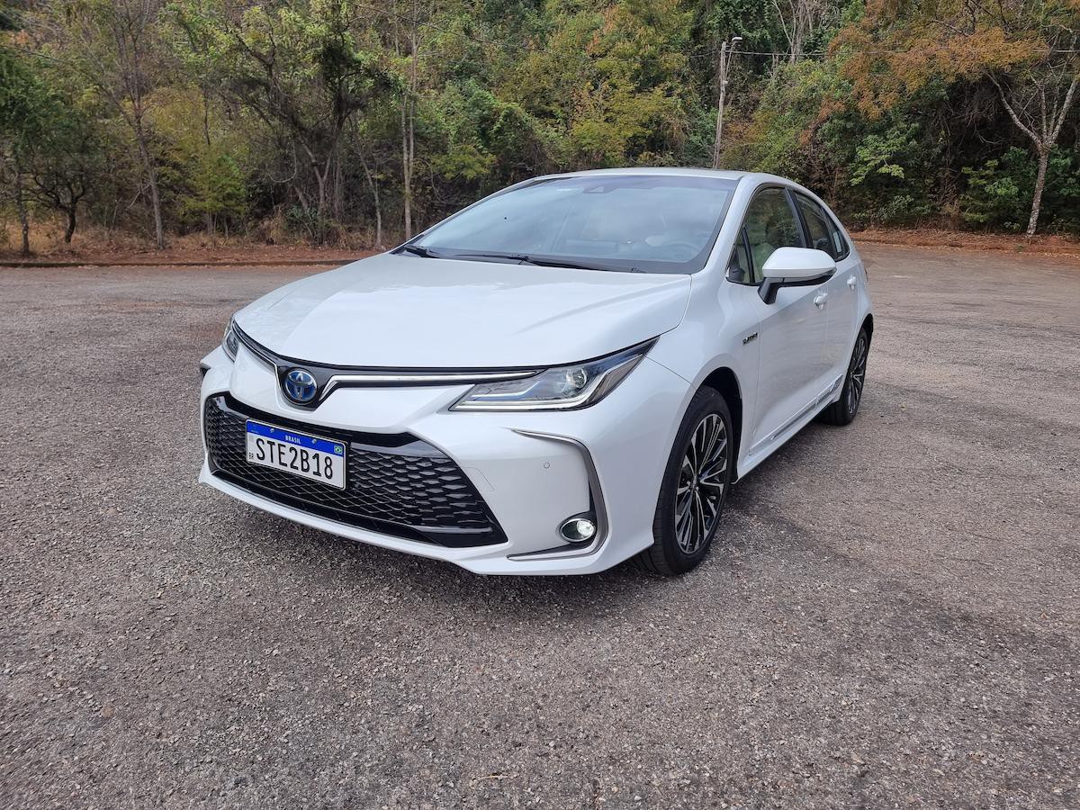 Toyota Corolla Altis Hybrid entrega um boa relação custo-benefício
