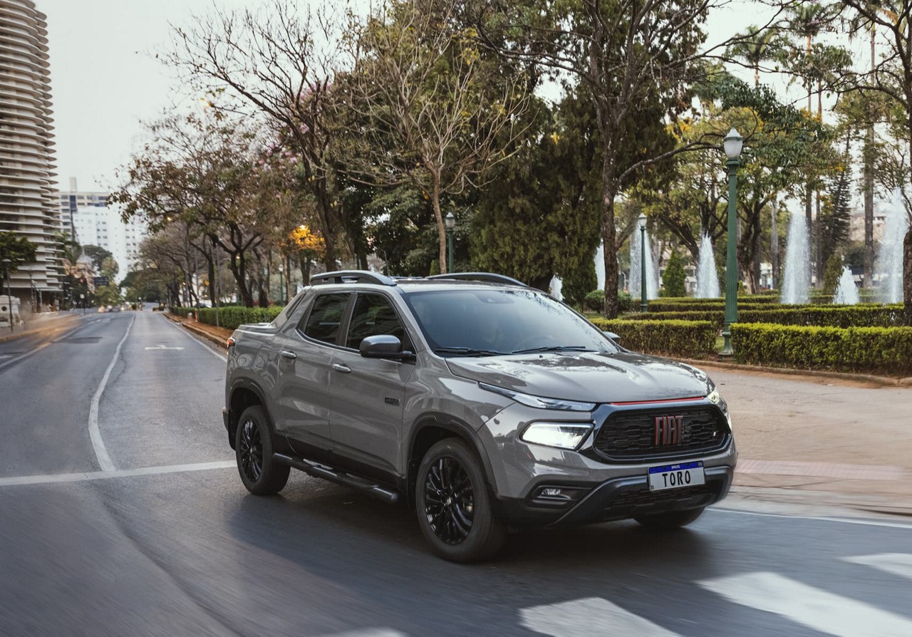 Fiat Toro Ultra perde tração 4x4 e passa a ter motor 1.3 turboflex, de até 176 cv