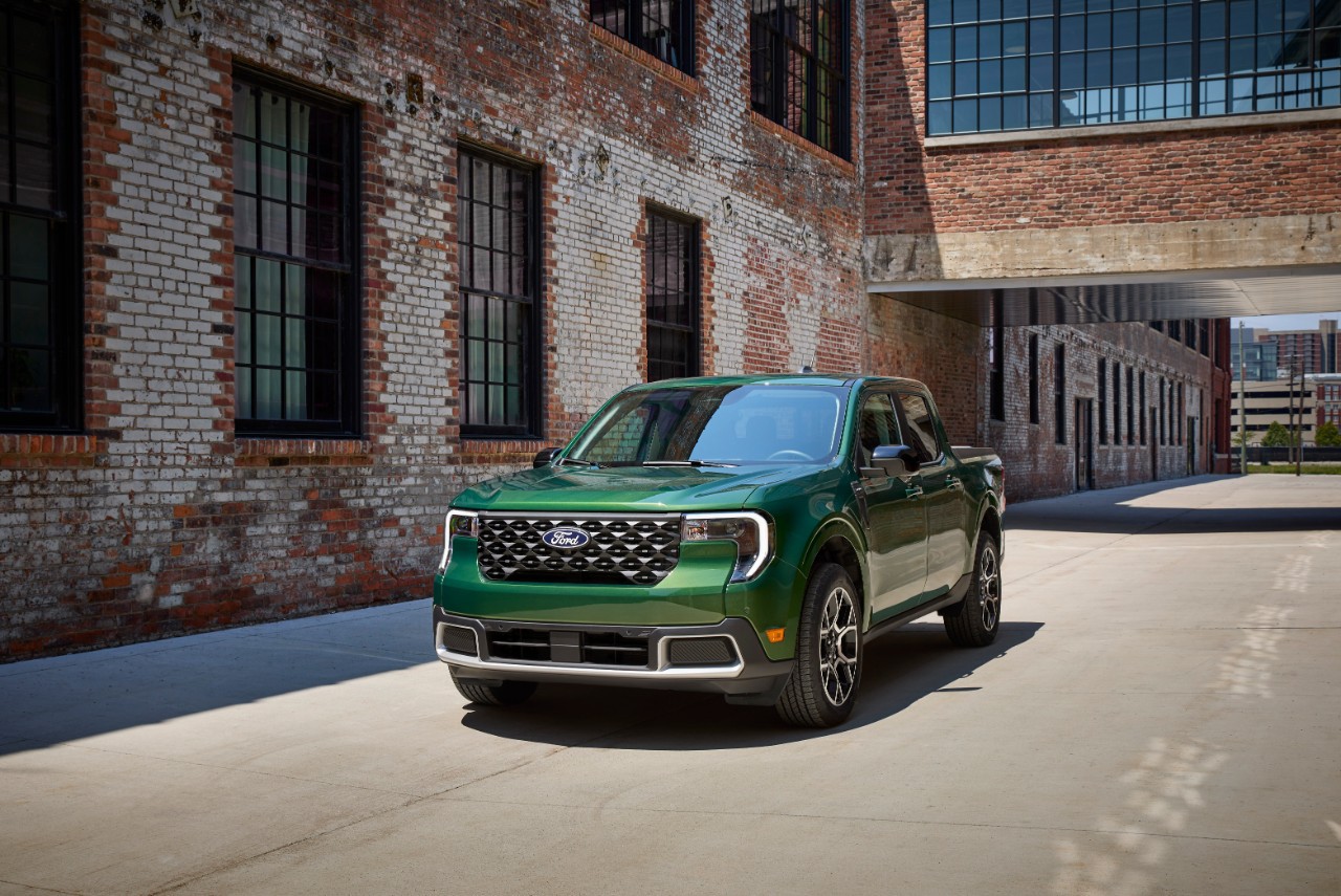 Ford Maverick 2025 ganhou nova dianteira e deve chegar no próximo ano ao Brasil