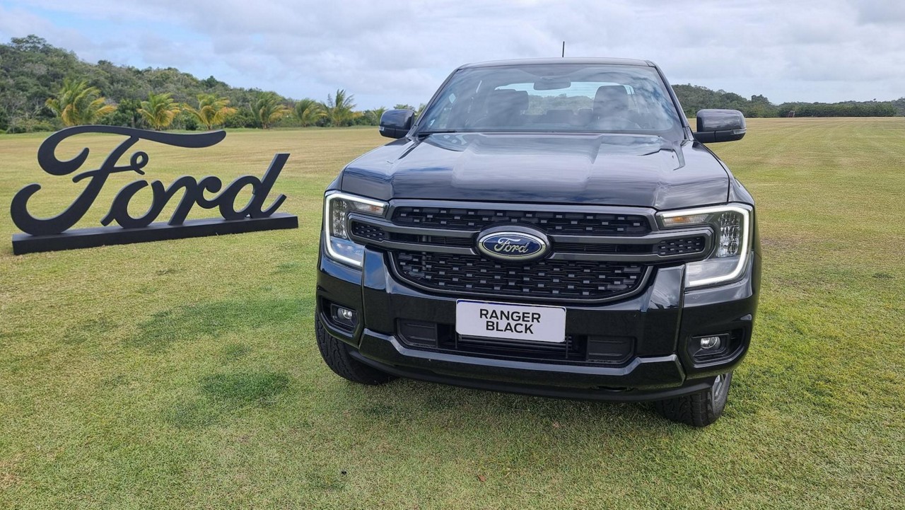Ford Ranger Black chega como a nova versão de entrada da picape média no Brasil