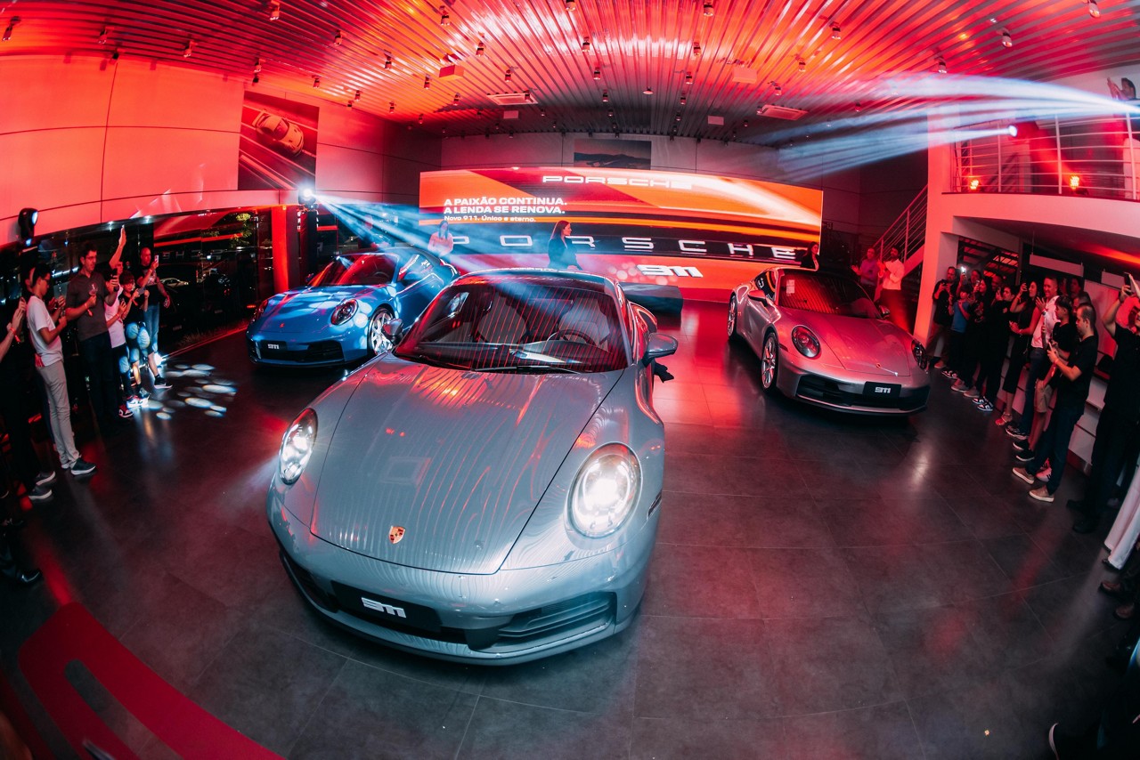 Porsche 911 (992.2) recebeu nova motorização, novidades visuais e na aerodinâmica