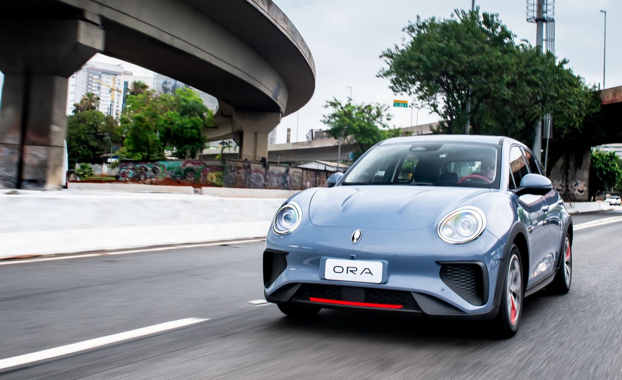 GWM Ora 03 GT 2025 é a versão top de linha do hatch elétrico