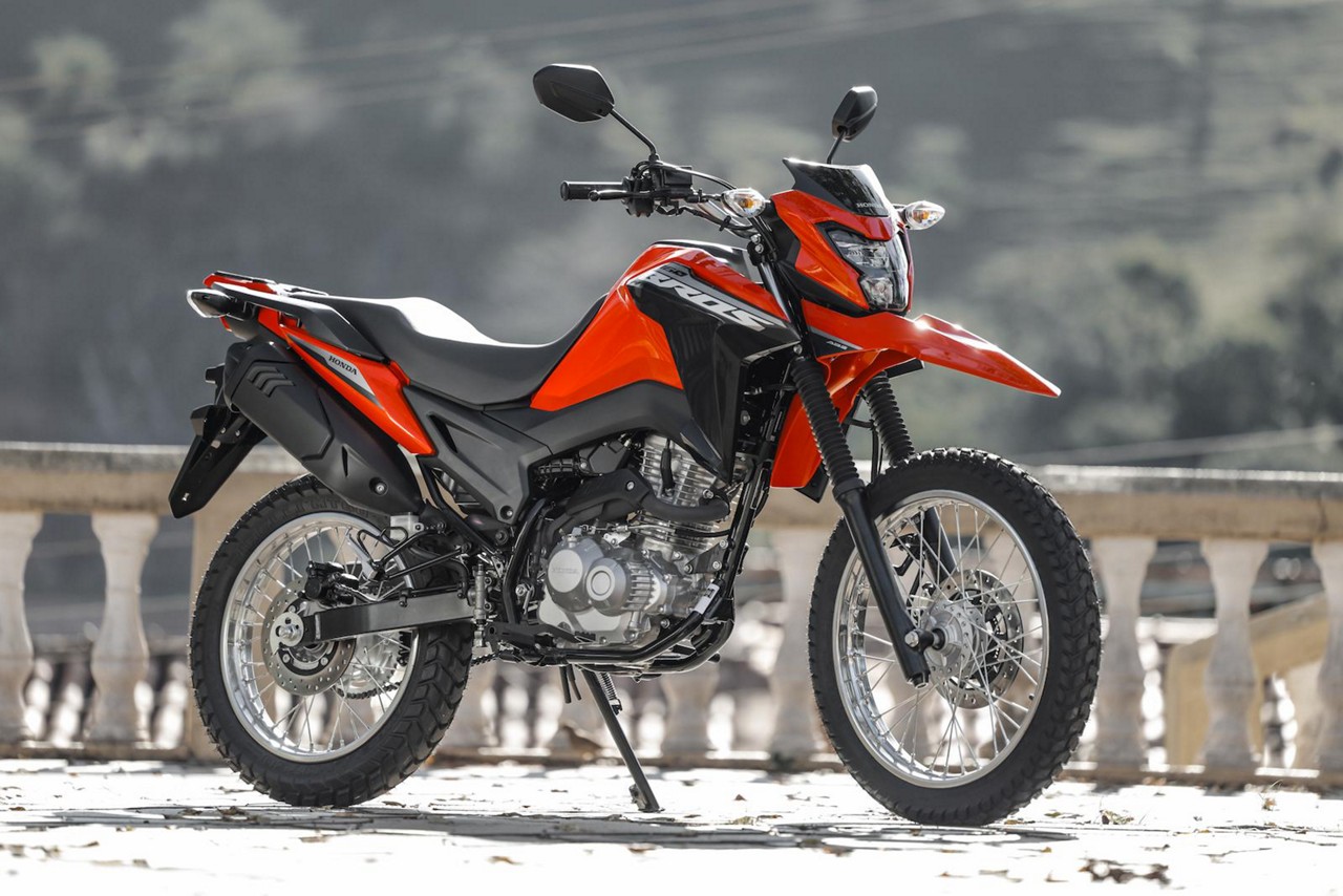 Honda Bros 160 2025 ganhou várias novidades