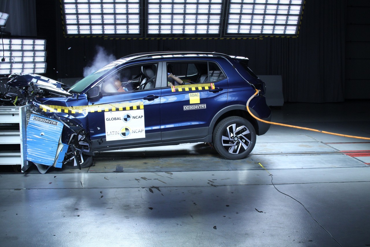 Volkswagen T-Cross 2025 durante um dos vários testes realizados pelo Latin NCAP